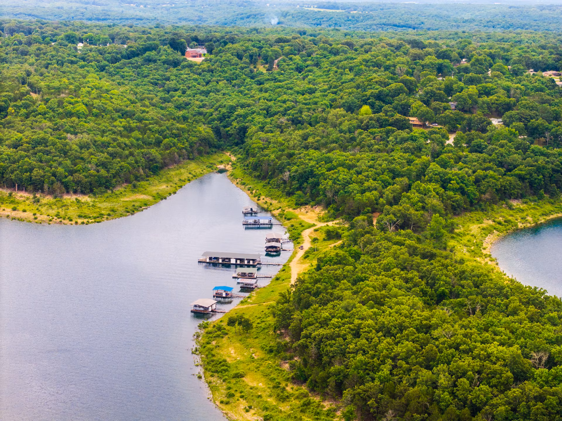 Aerial view of Ozarks lakefront homesite